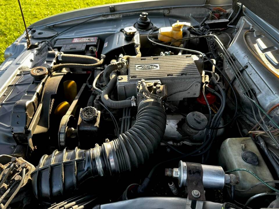 Bild 59/70 von Ford Capri 2,8i (1986)