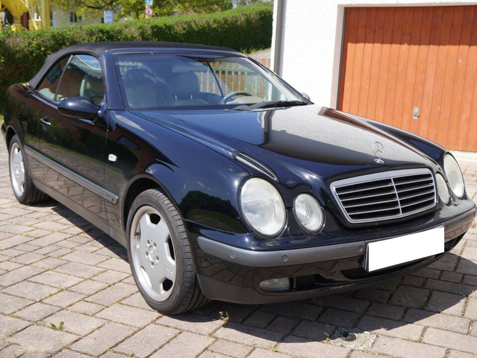 Bild 1/17 von Mercedes-Benz CLK 320 (1998)