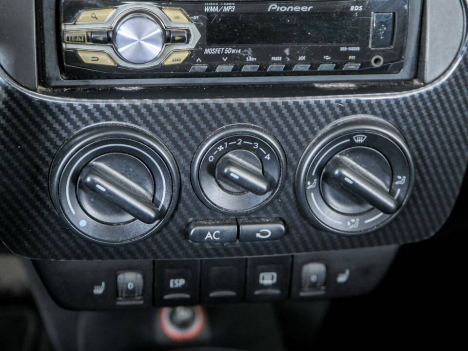 Image 25/50 de Volkswagen New Beetle 2.0 (2006)