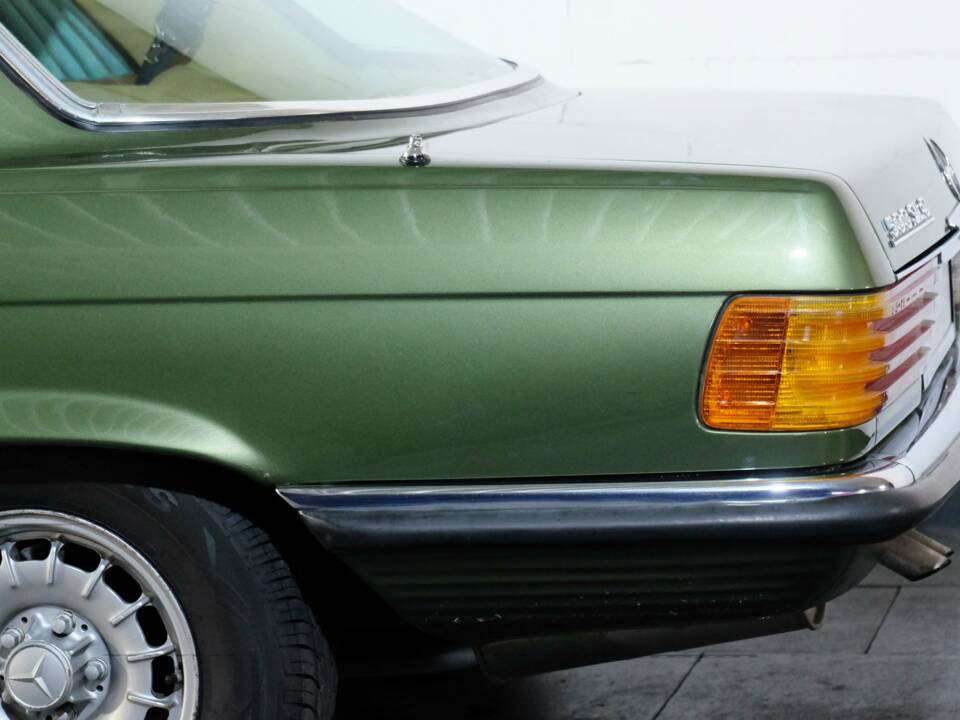 Bild 25/29 von Mercedes-Benz 500 SLC (1980)