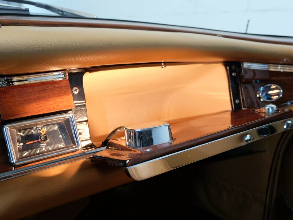 Bild 10/34 von Mercedes-Benz 220 SE b (1963)