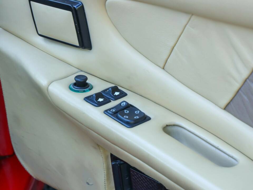 Obraz 29/50 pojazdu Lotus Esprit SE (1992)