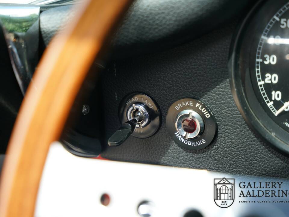 Bild 31/50 von Jaguar E-Type 3.8 (1964)