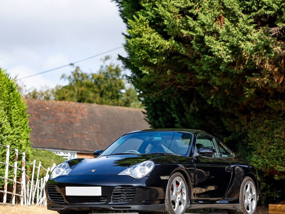 Image 9/50 of Porsche 911 Carrera 4S (2002)