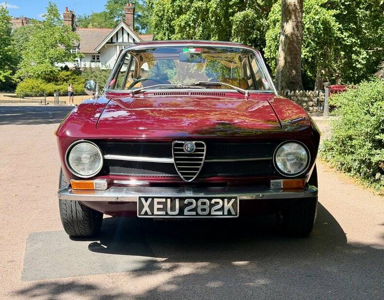 Image 4/48 of Alfa Romeo Giulia 1600 GT Junior (1972)