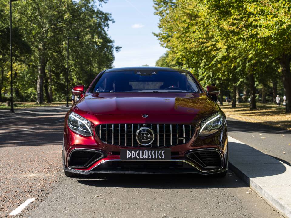 Image 5/44 de Mercedes-Benz S 63 AMG S 4MATIC (2019)