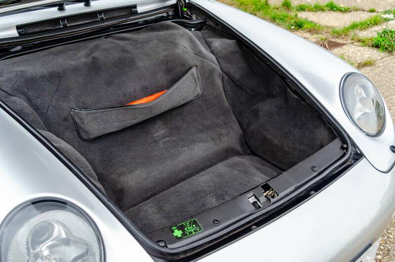 Bild 11/16 von Porsche 911 Carrera (1997)