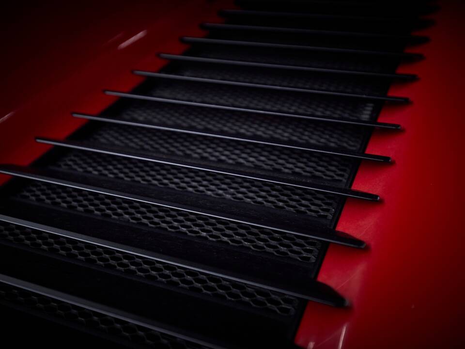 Image 13/97 of Ferrari 308 GTB Quattrovalvole (1983)