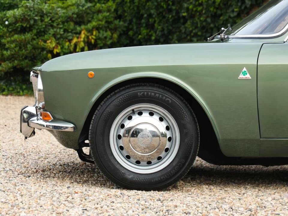 Bild 9/50 von Alfa Romeo 1750 GT Veloce (1971)