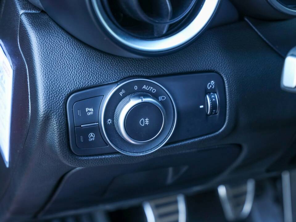 Bild 31/50 von Alfa Romeo Giulia Quadrifoglio (2017)