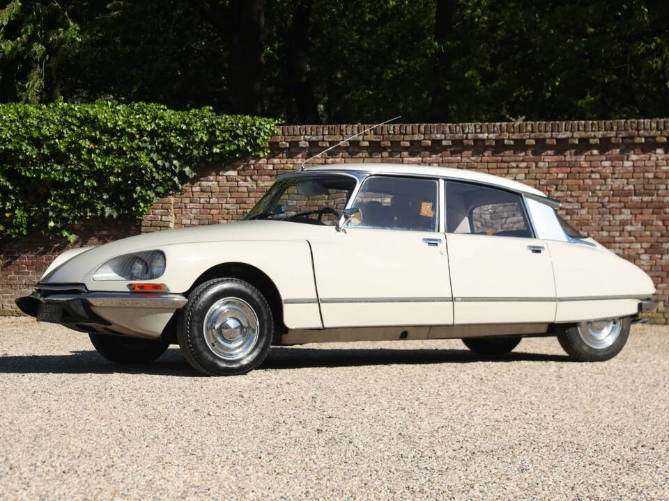 Imagen 26/50 de Citroën DS 20 Pallas (1971)