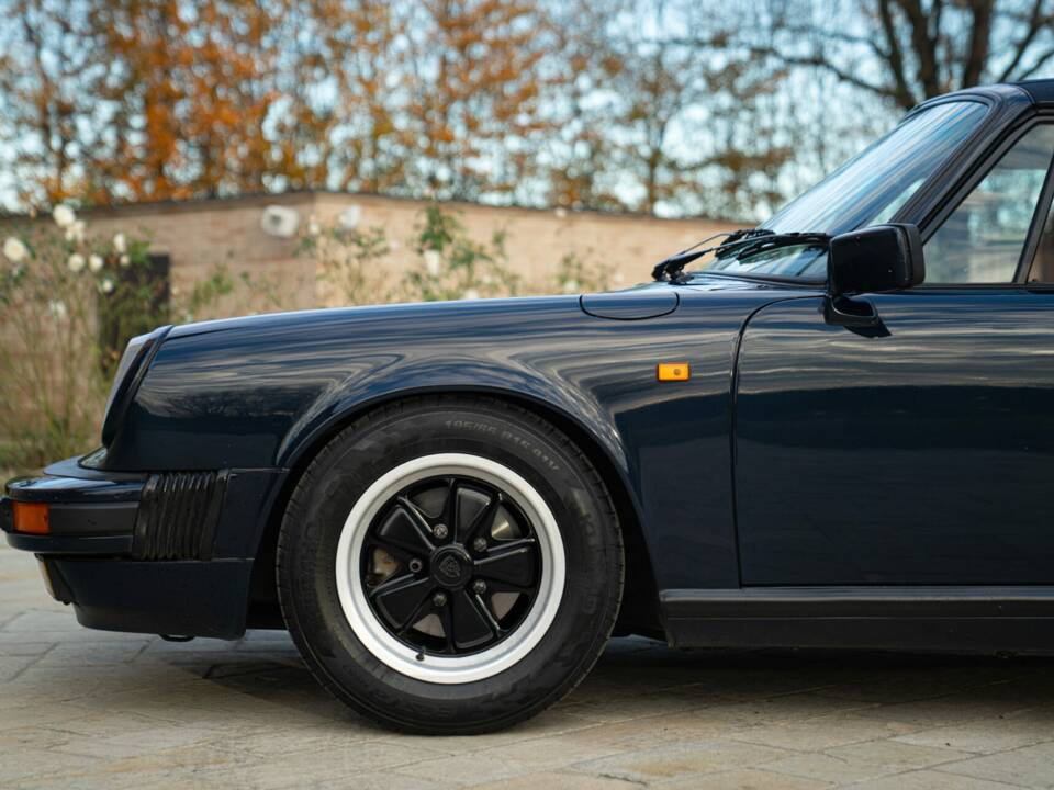 Bild 19/50 von Porsche 911 Carrera 3.2 (1989)