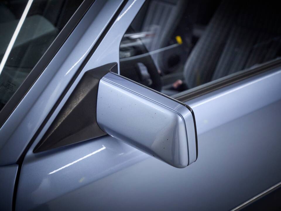 Image 36/100 of Mercedes-Benz 230 TE (1990)