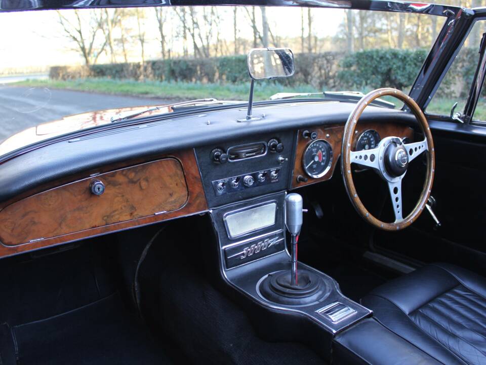 Image 11/16 of Austin-Healey 3000 Mk III (BJ8) (1964)