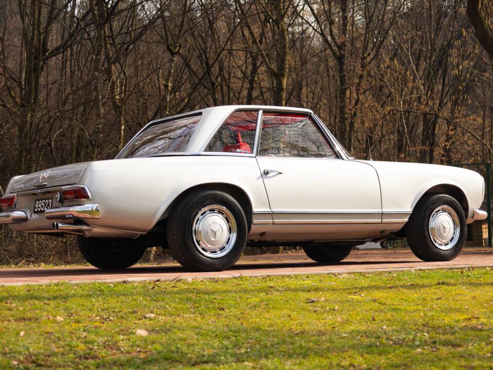 Image 4/20 de Mercedes-Benz 230 SL (1965)