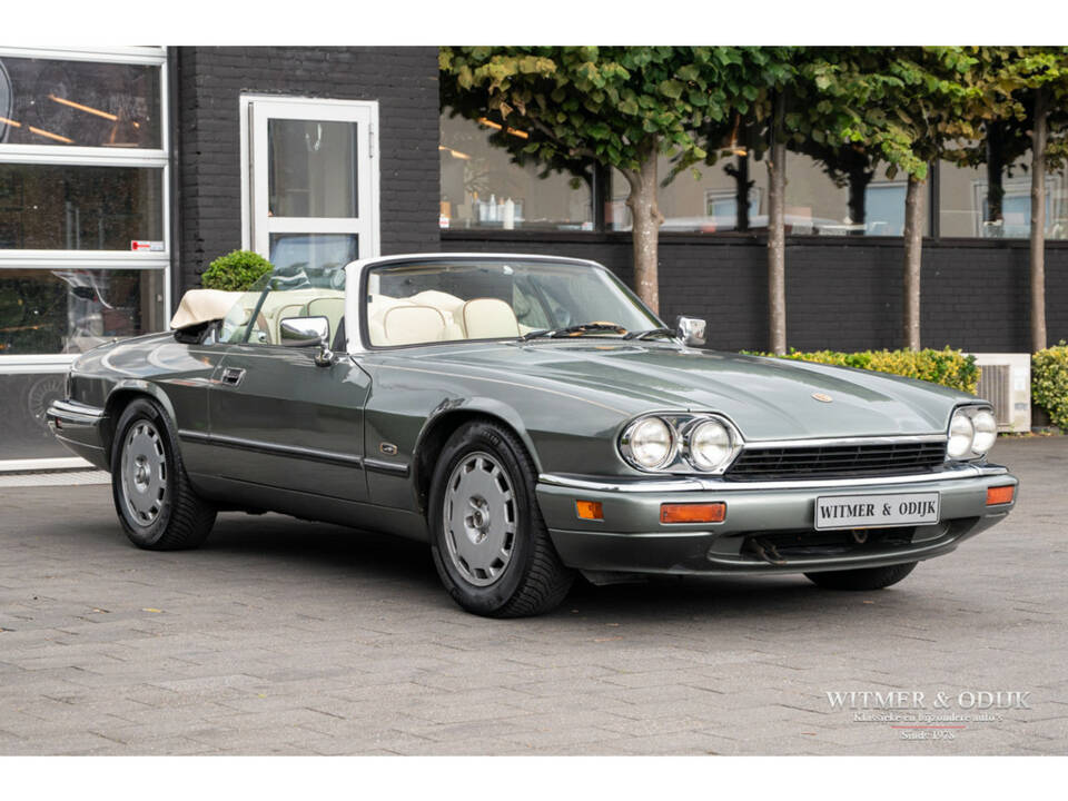 Image 4/35 of Jaguar XJS 4.0 (1995)