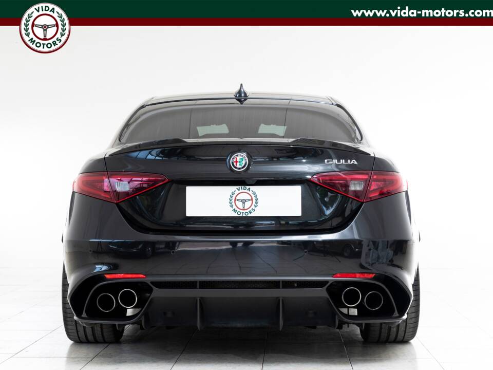 Bild 3/15 von Alfa Romeo Giulia Quadrifoglio (2017)