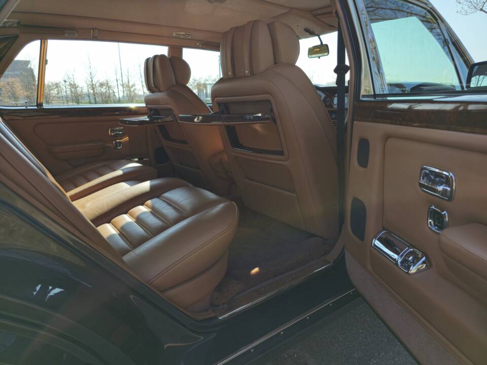 Image 28/33 of Bentley Turbo R lang (1992)