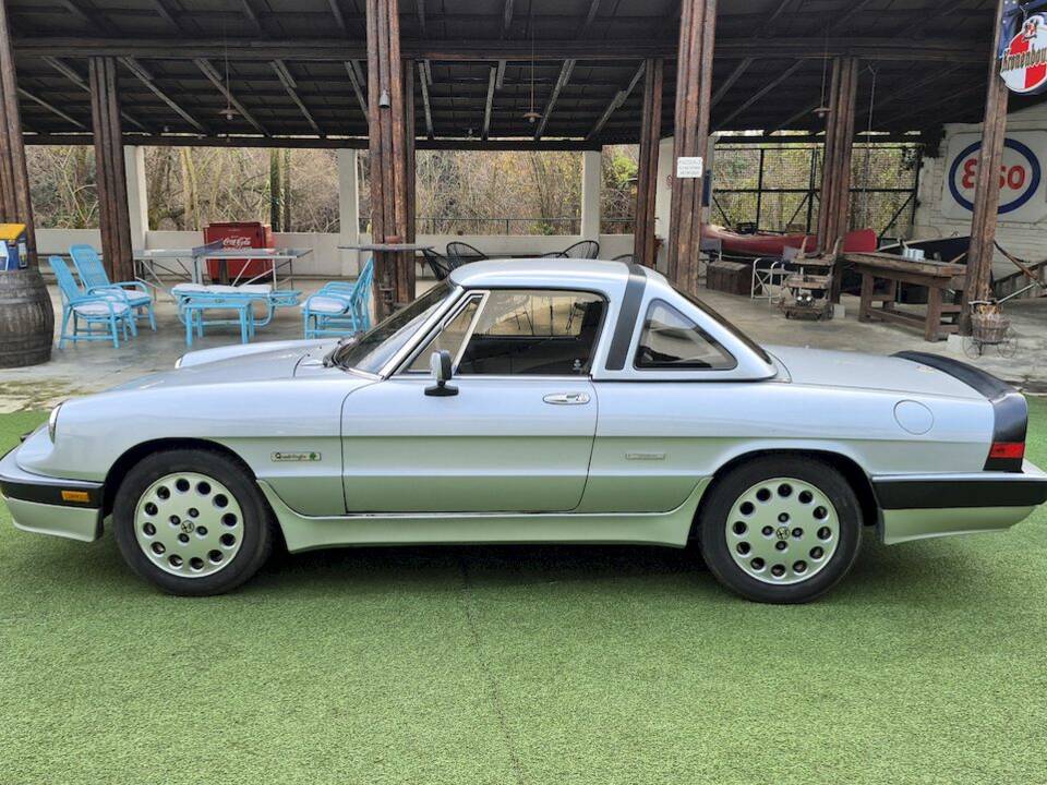 Afbeelding 56/70 van Alfa Romeo 2.0 Spider QV (1987)