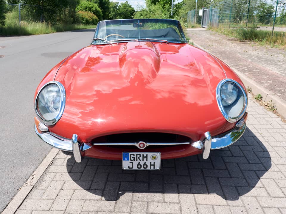 Image 46/80 of Jaguar E-Type 4.2 (1966)