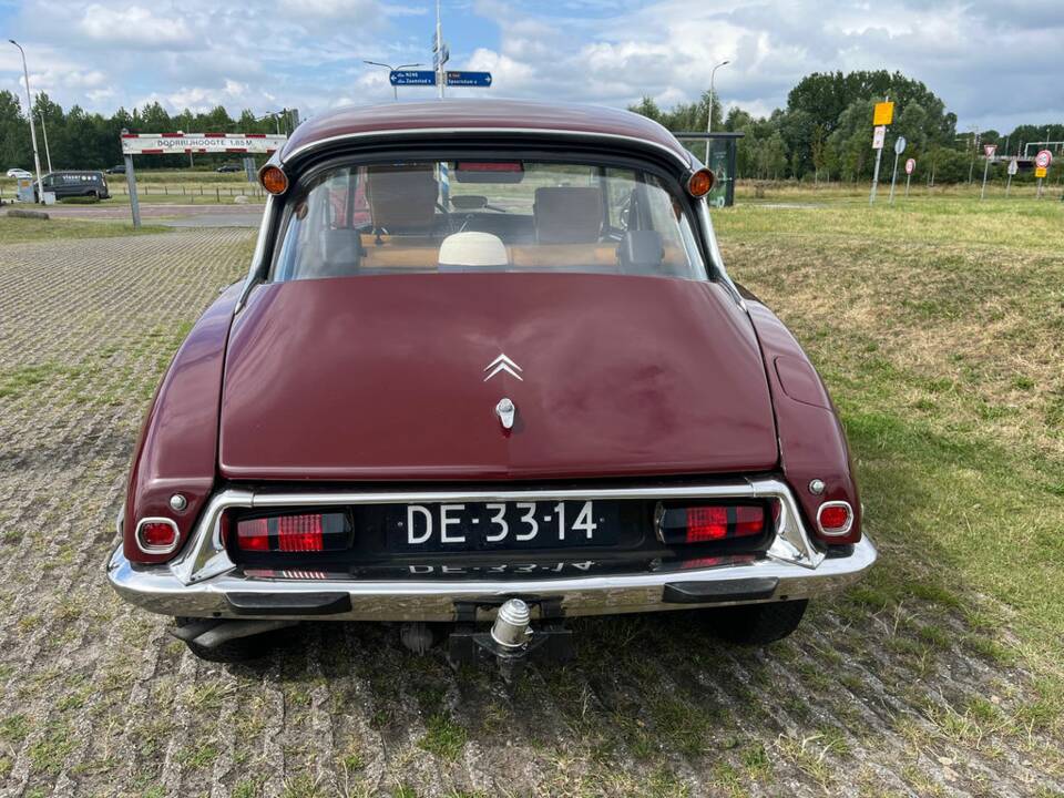 Imagen 5/8 de Citroën ID 19 (1968)