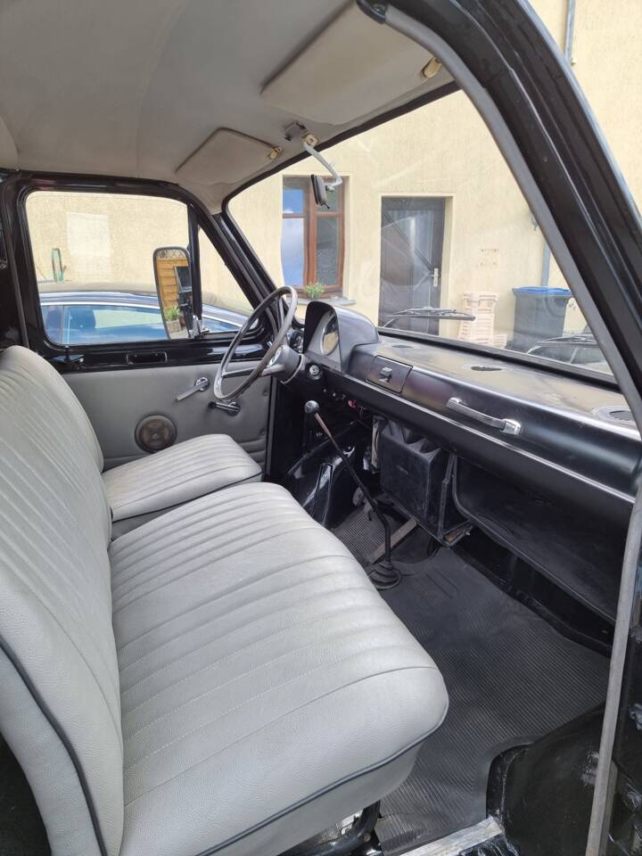 Image 2/4 de Ford Transit (1970)