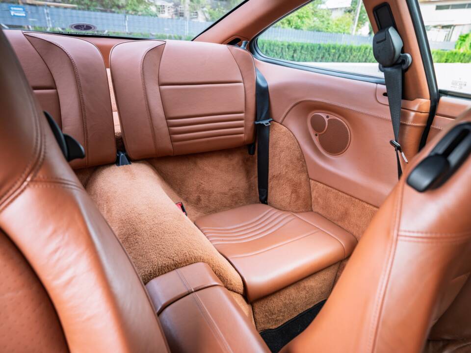 Image 38/63 of Porsche 911 Carrera 4S (2004)