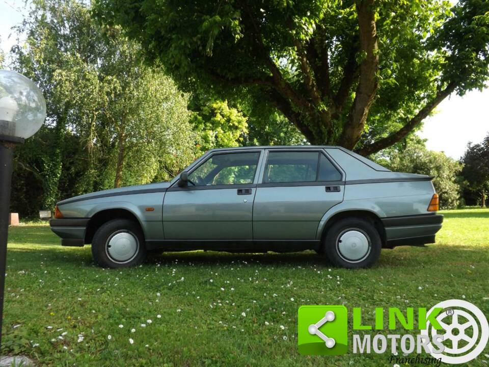 Image 4/10 of Alfa Romeo 75 1.8 Turbo (1986)