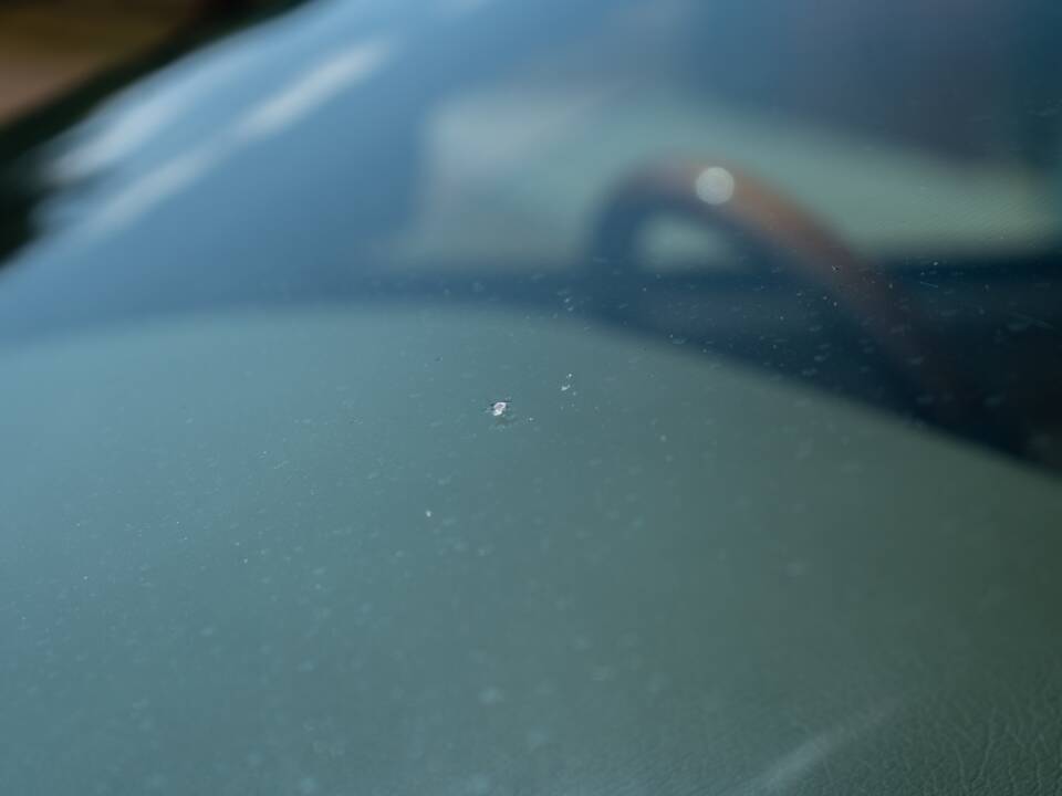 Image 43/50 of Jaguar XKR (2000)