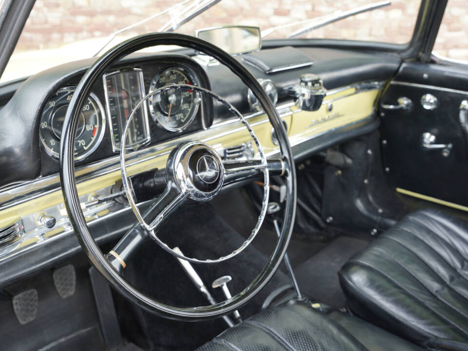 Imagen 25/50 de Mercedes-Benz 300 SL Roadster (1961)