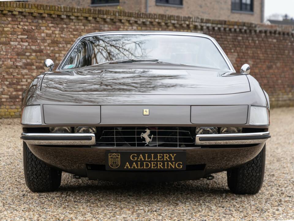 Image 10/50 de Ferrari 365 GTB/4 Daytona (1974)