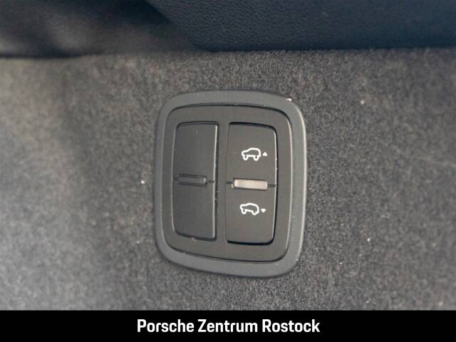 Image 25/31 de Porsche Macan S (2020)