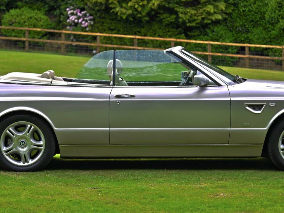 Bild 10/50 von Bentley Azure (2003)