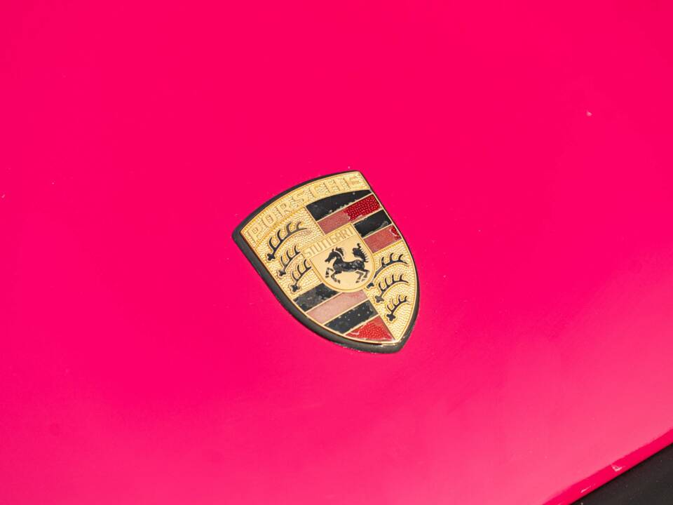 Image 42/50 of Porsche 911 Carrera 2 (1991)