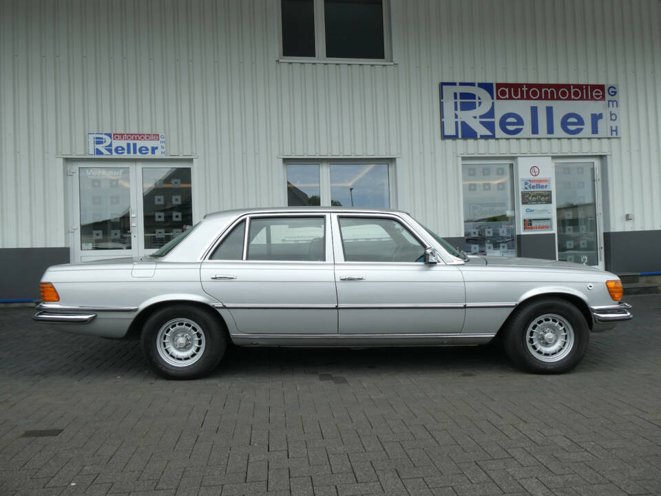 Imagen 7/28 de Mercedes-Benz 350 SEL (1978)