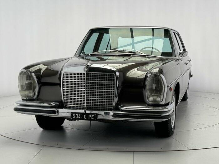 Immagine 3/7 di Mercedes-Benz 300 SEL 3.5 (1971)