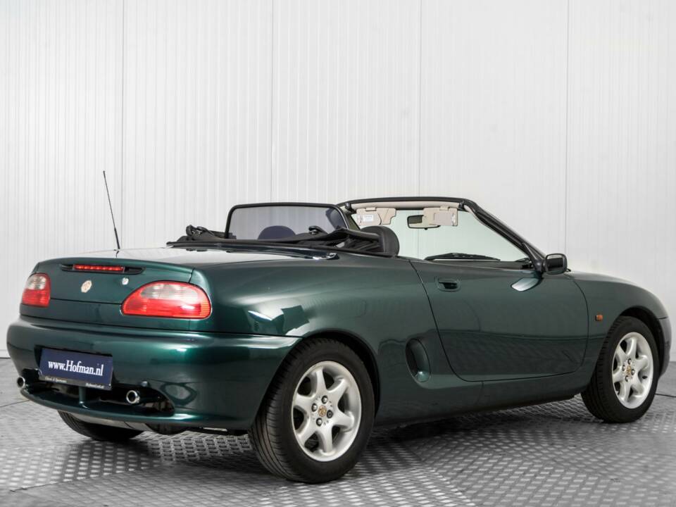 Imagen 2/50 de MG F 1.8i (1996)
