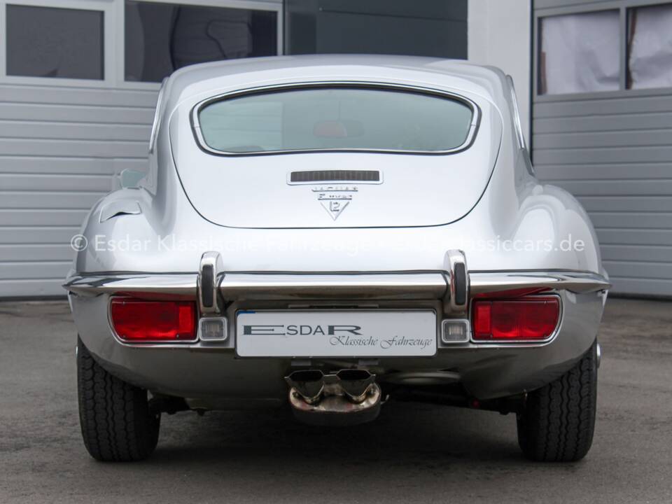 Afbeelding 6/28 van Jaguar E-Type V12 (2+2) (1971)