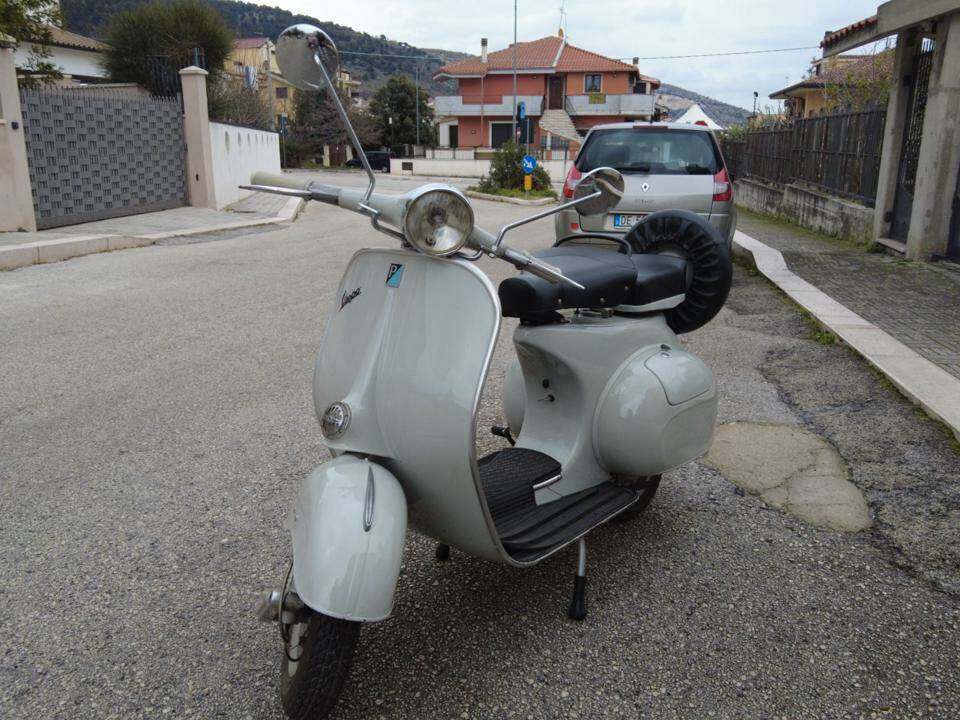 Immagine 1/9 di Piaggio Vespa 125 (1962)