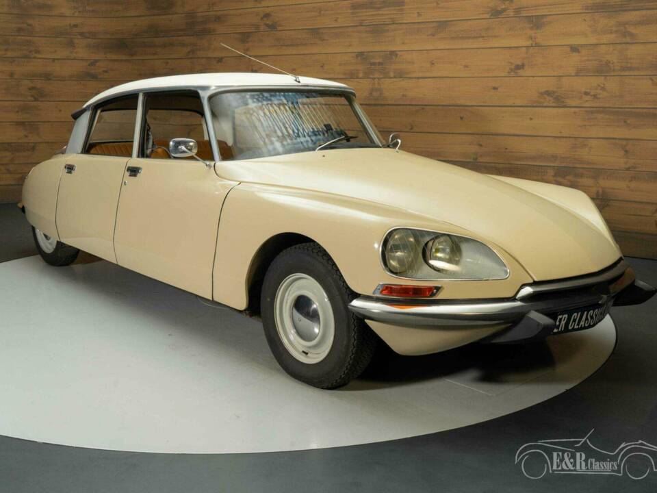 Bild 4/19 von Citroën DS 20 A (1974)