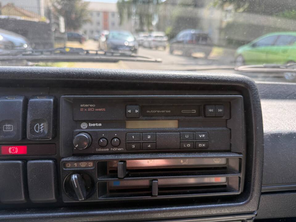 Immagine 22/27 di Volkswagen Golf Mk II 1.6 (1991)