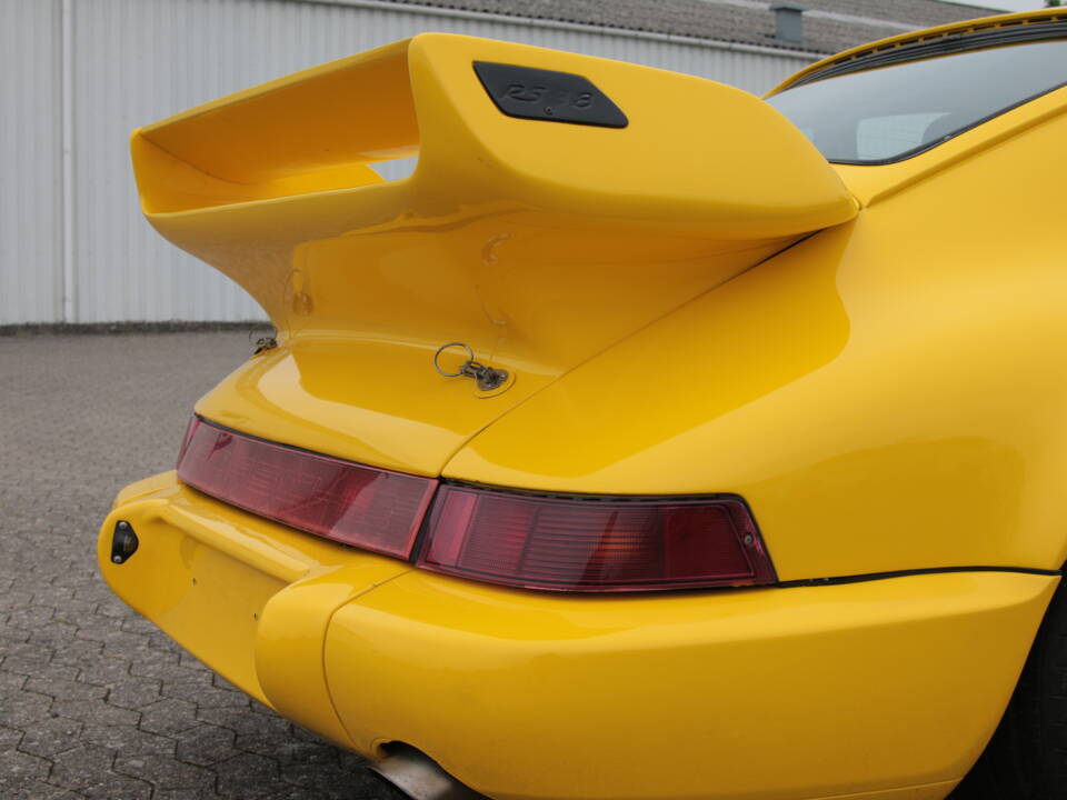 Image 38/99 of Porsche 911 2.7 (1976)