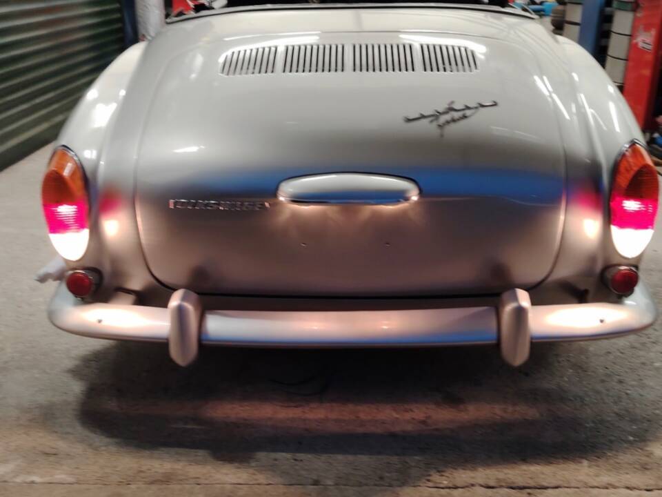 Image 3/14 de Volkswagen Karmann Ghia 1500 (1974)