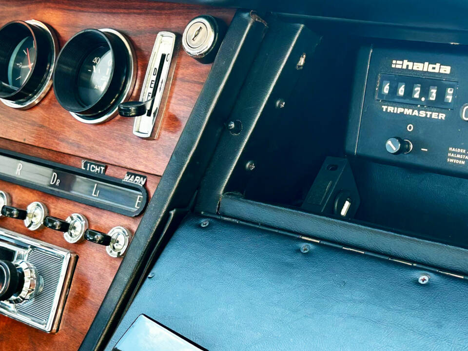 Imagen 10/12 de Ferrari 365 GT 2+2 (1971)
