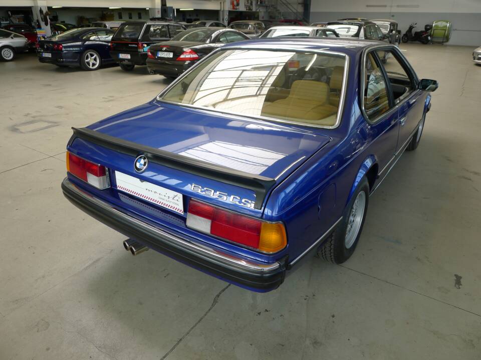 Image 30/46 of BMW 635 CSi (1978)