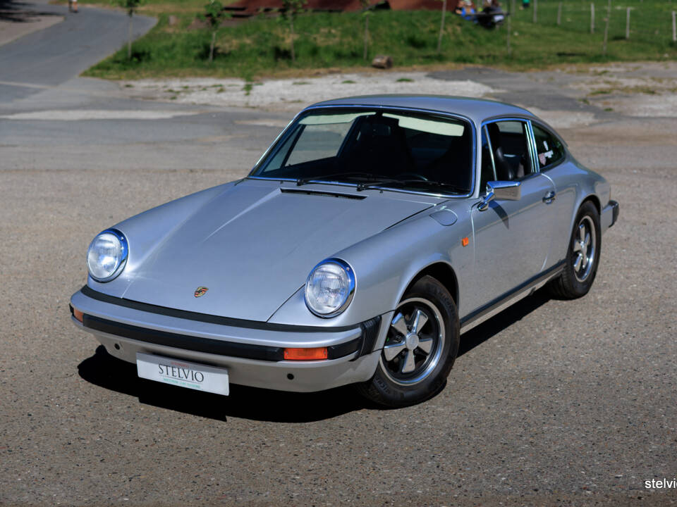 Image 4/42 de Porsche 911 2.7 (1974)