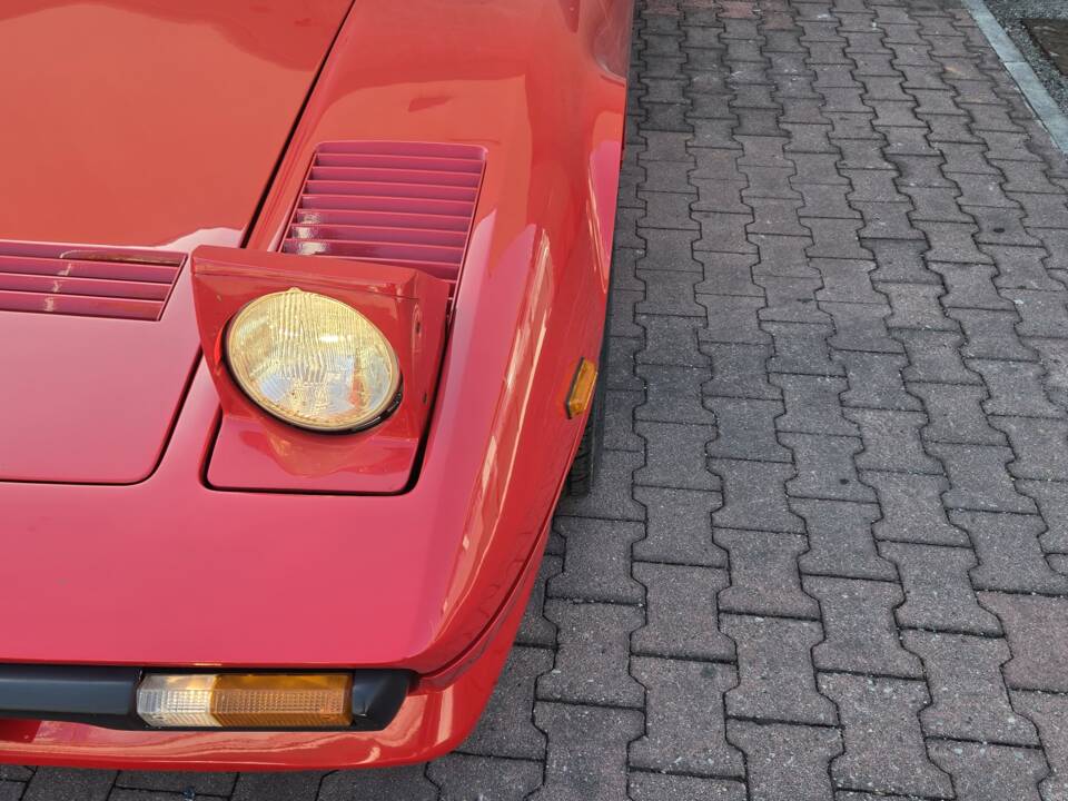 Image 32/95 of Ferrari 308 GTBi Quattrovalvole (1984)