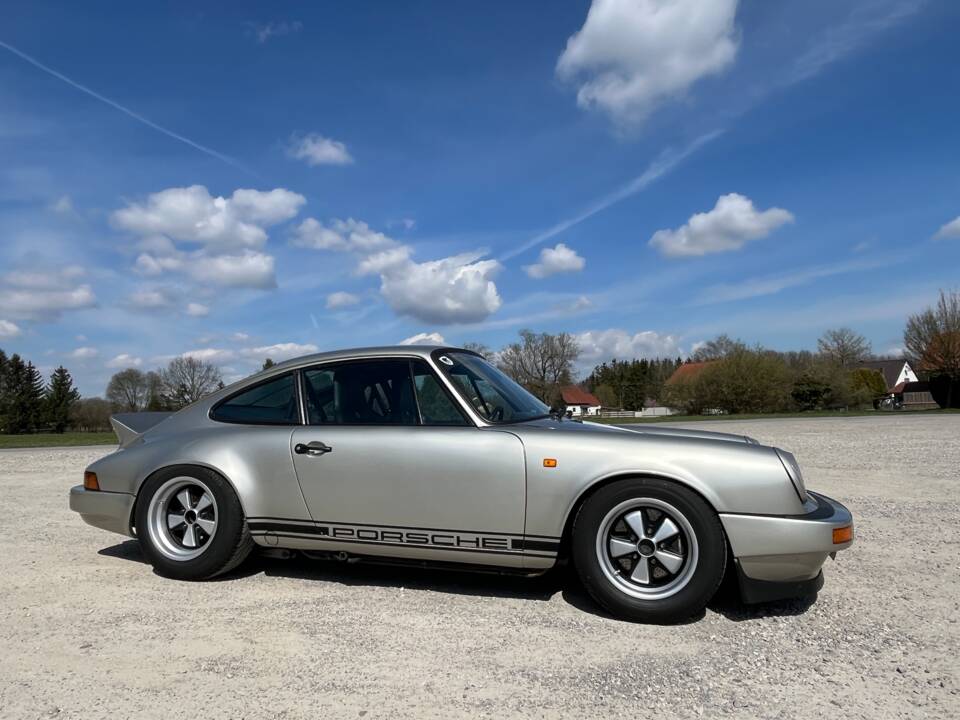 Image 16/62 of Porsche 911 Carrera 3.2 (1984)
