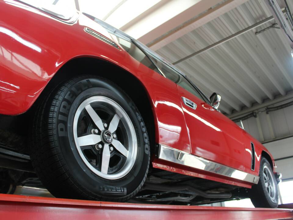 Image 23/50 of Jensen Interceptor MK III (1976)