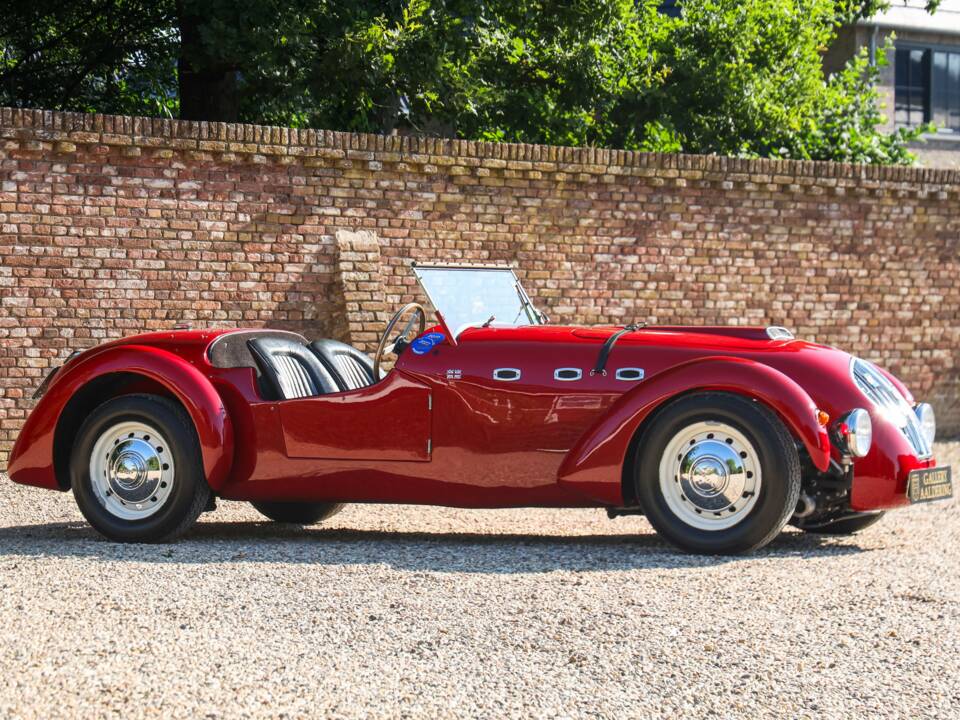 Image 27/50 of Healey Silverstone (1950)